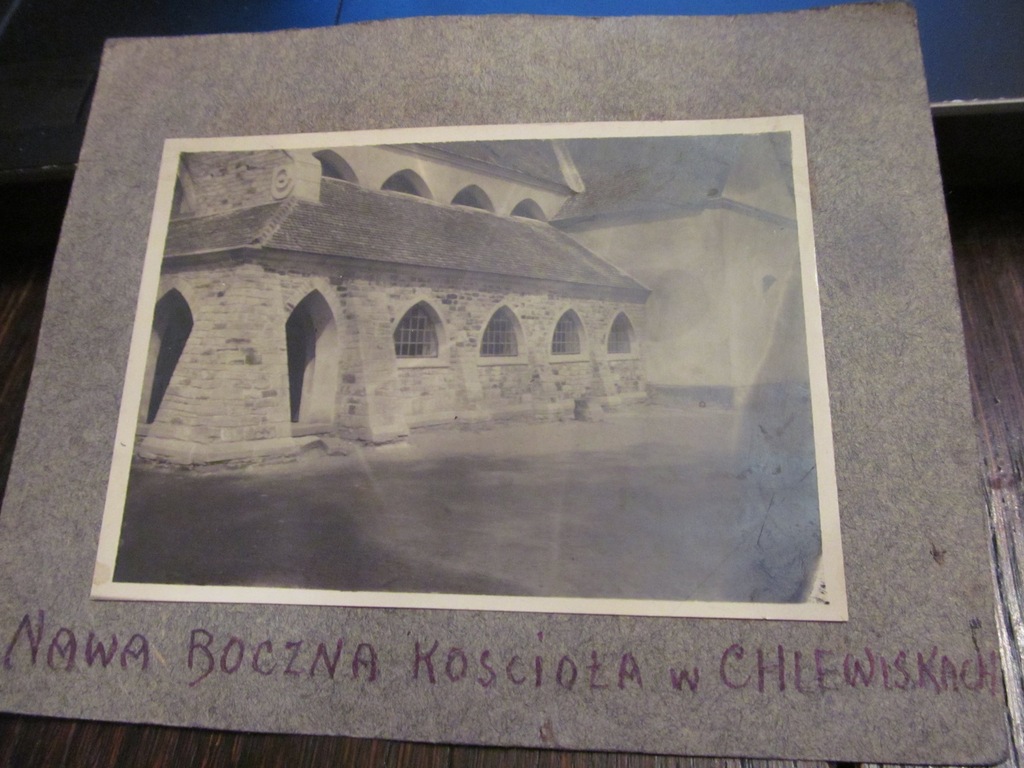 CHLEWISKA - nawa boczna kościoła