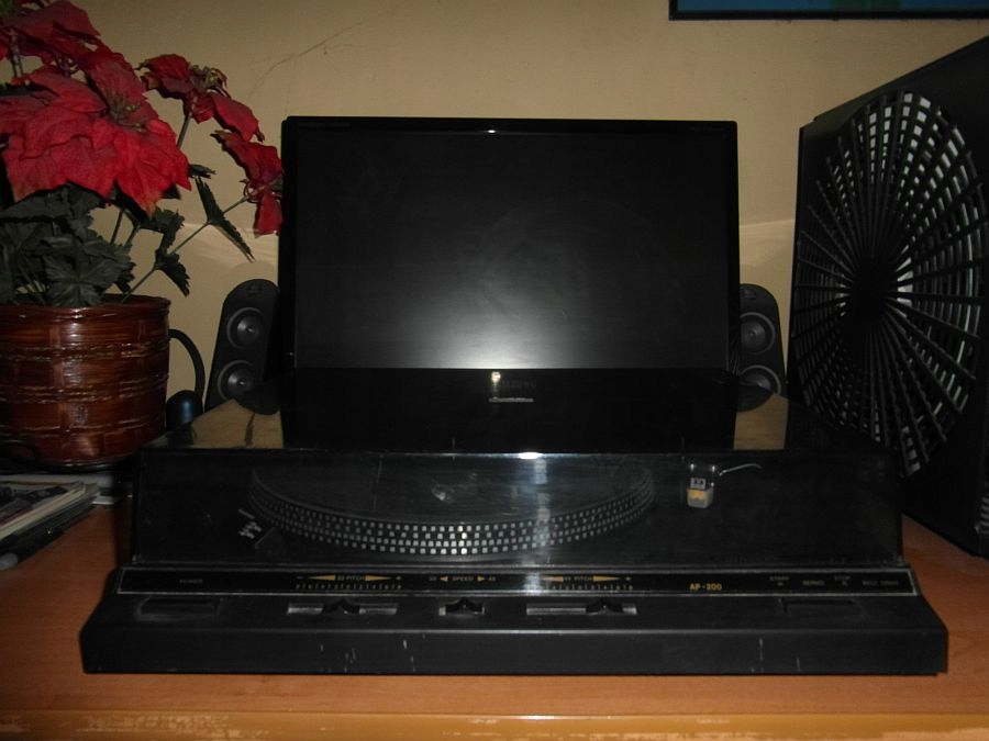 Gramofon Gold Line Hightech AP200 Belt Drive Pitch