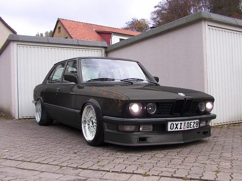 BMW 5 e28 Alpina PRZEDNIA DOKŁADKA ZDERZAKA