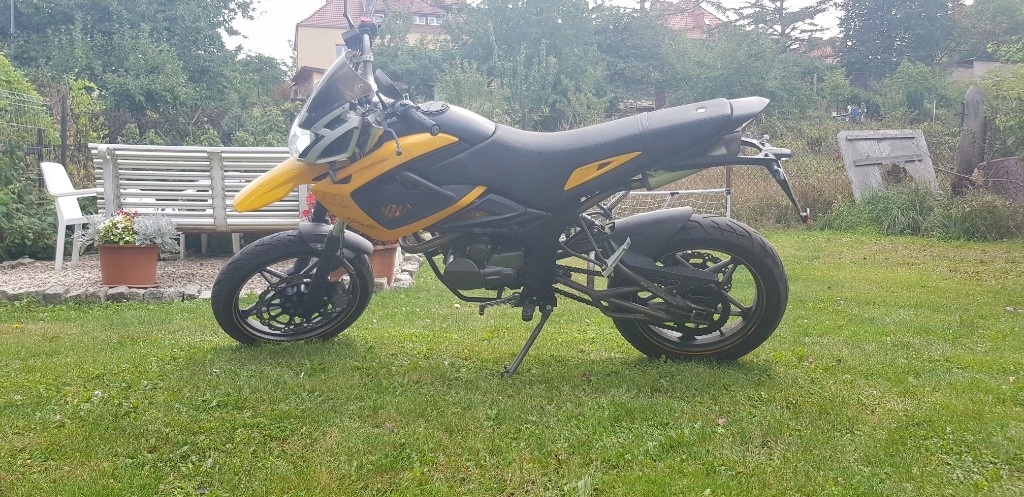 megelli 125 2015 supermoto