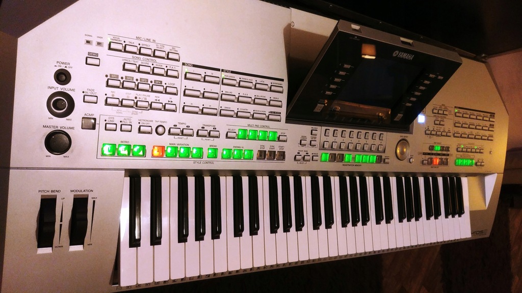 Yamaha Tyros 2