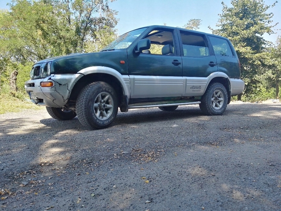 Nissan terrano 2.7 4x4 7 osób off-road - 7534742450 - oficjalne