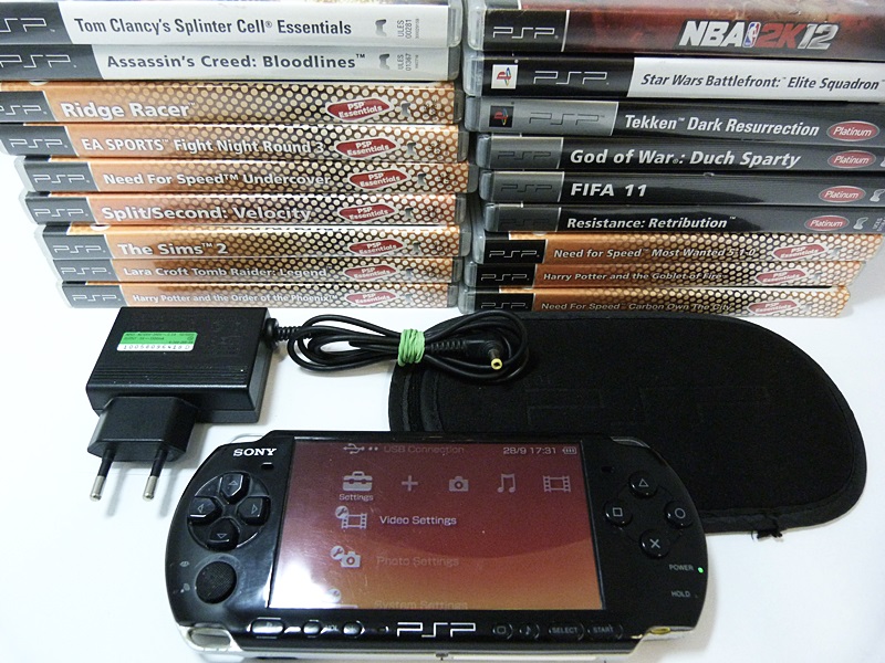 KONSOLA SONY PSP SLIM &amp; LITE E3004 + 18 GIER