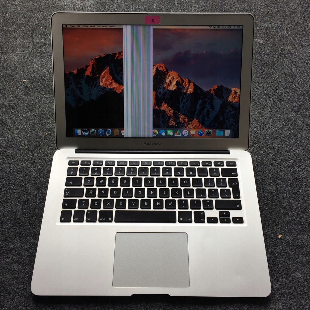 MacBook Air 13 uszkodzona matryca