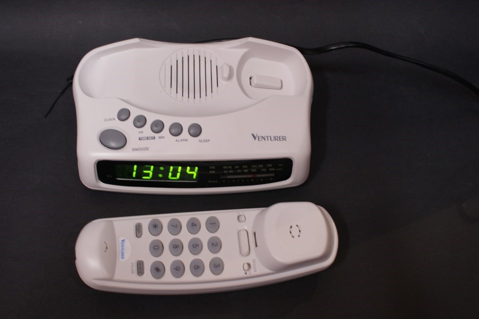 Telefon stacjonarny + radio + budzik Venturer 951 7068317875