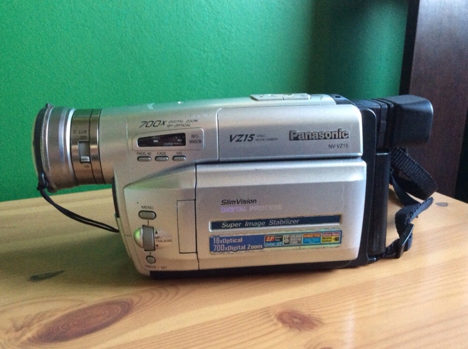 Kamera Panasonic NV - VZ15 + kaseta matka