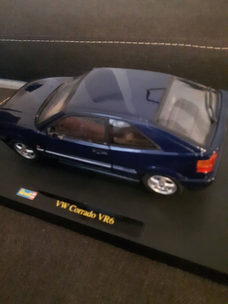 VW Corrado VR6 Dark Blue model unikat Revell