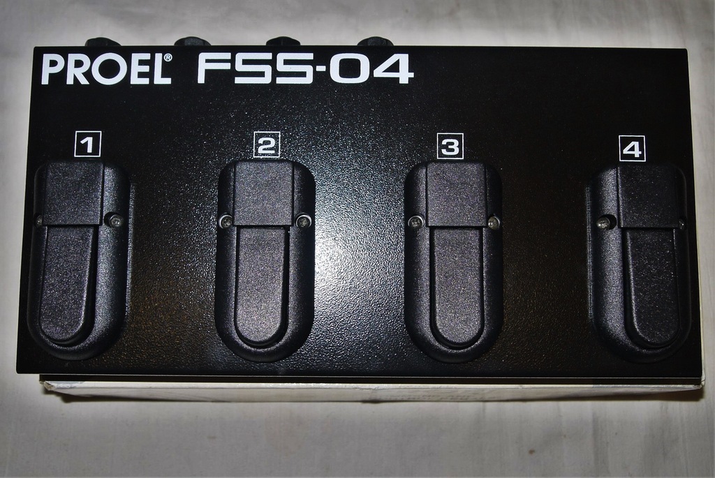 Przełącznik nożny Proel FSS-04 made in Italy