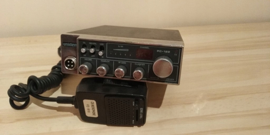 Radio cb Uniden PC122 + FD1818