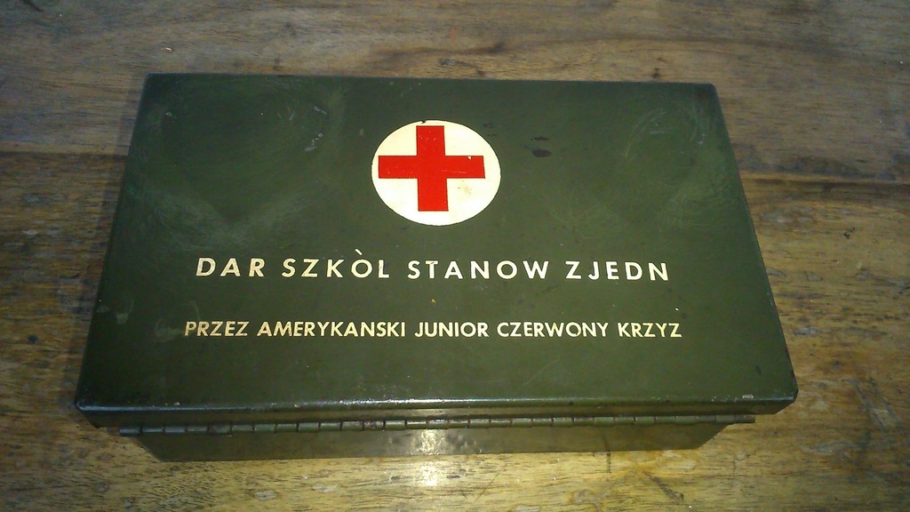 apteczka wojskowa US Army dar szkół Jr Red Cross