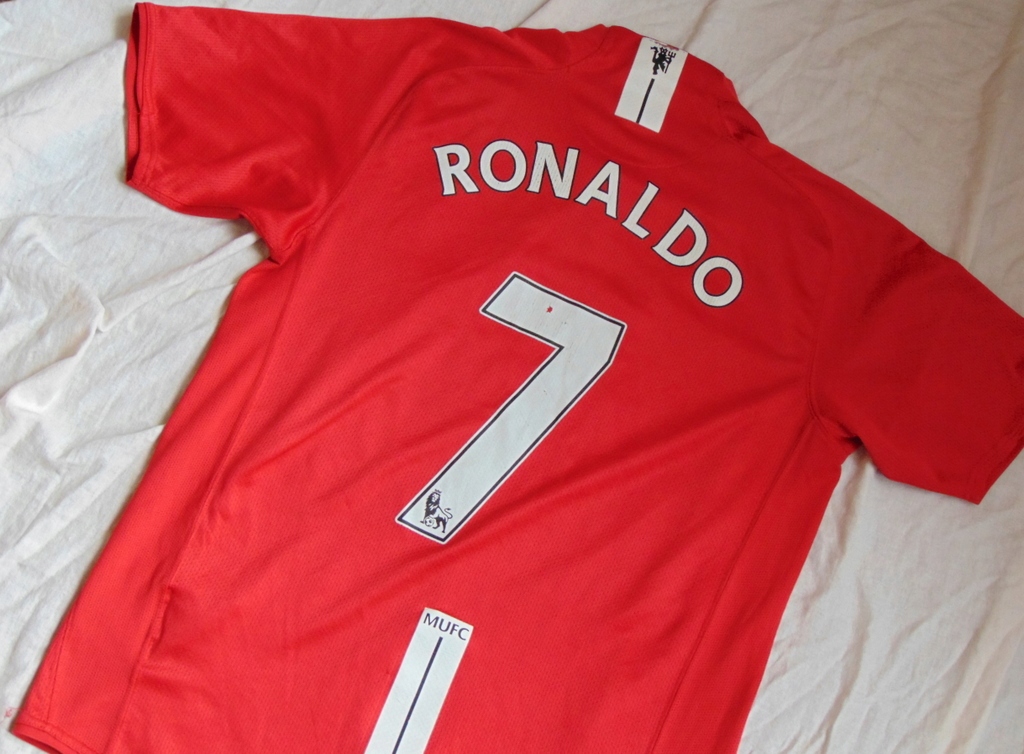 KOSZULKA MANCHESTER UNITED NR 7 RONALDO M 178CM