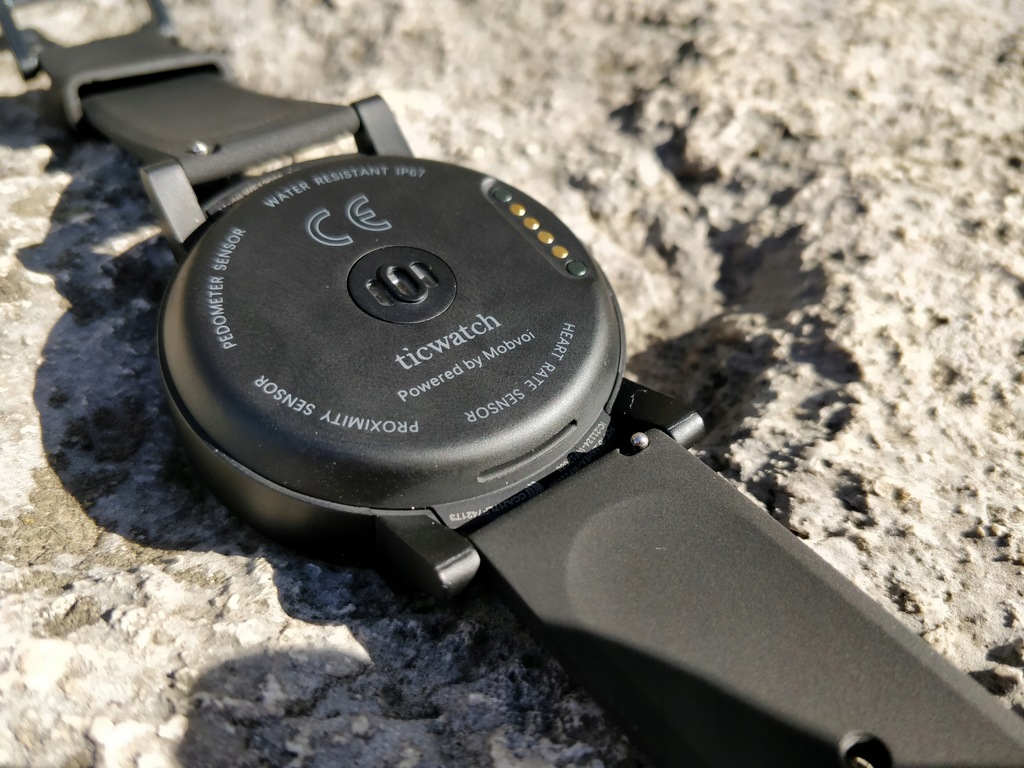 ticwatch e first charge
