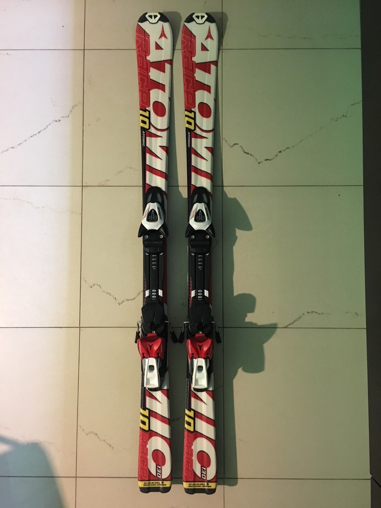 Atomic Race 10 narty carvingowe taliowane 130 cm