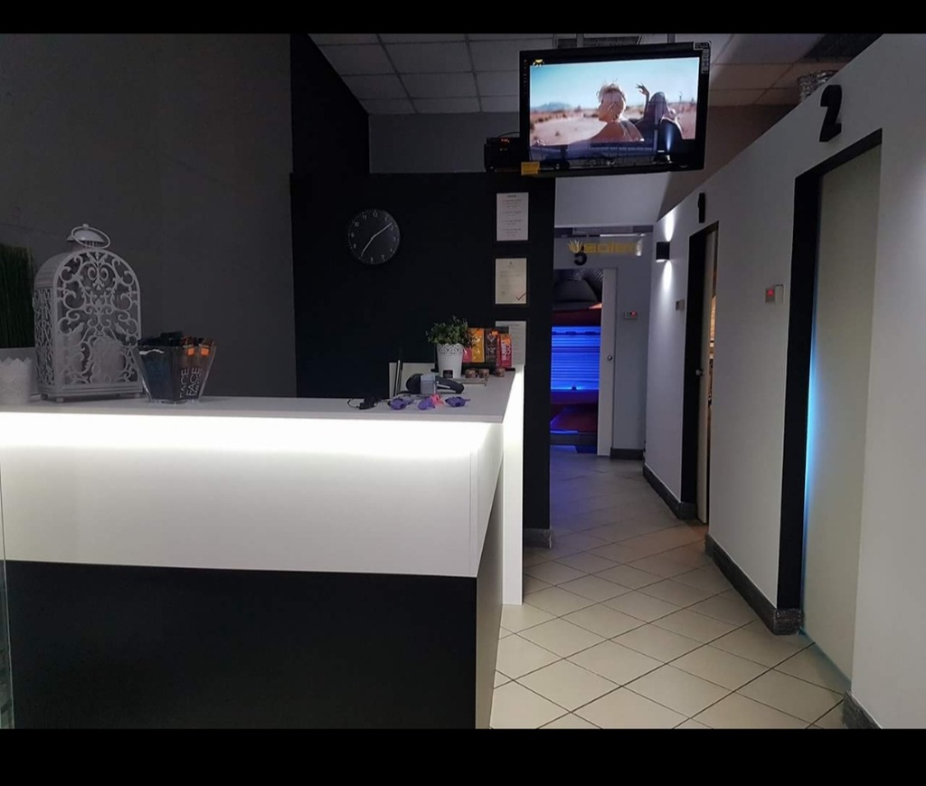 ODSTĄPIĘ, ODSPRZEDAM SOLARIUM Mosina