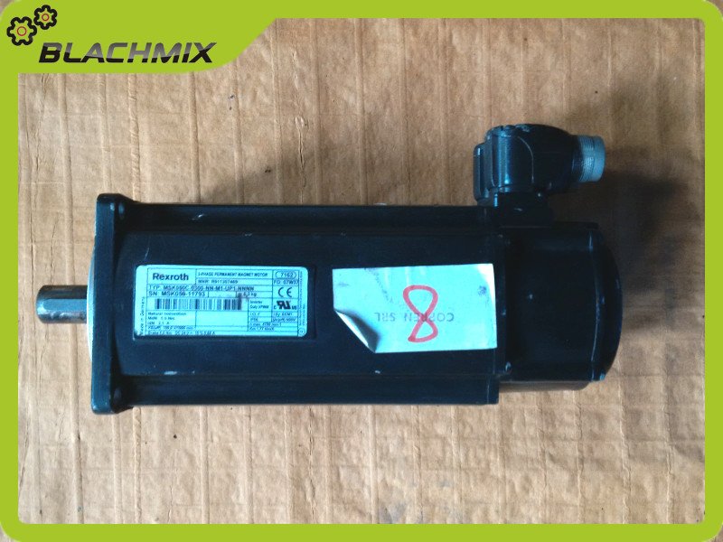 Silnik serwo REXROTH MSK050C-0300-NN-M1-UP1-NNNN