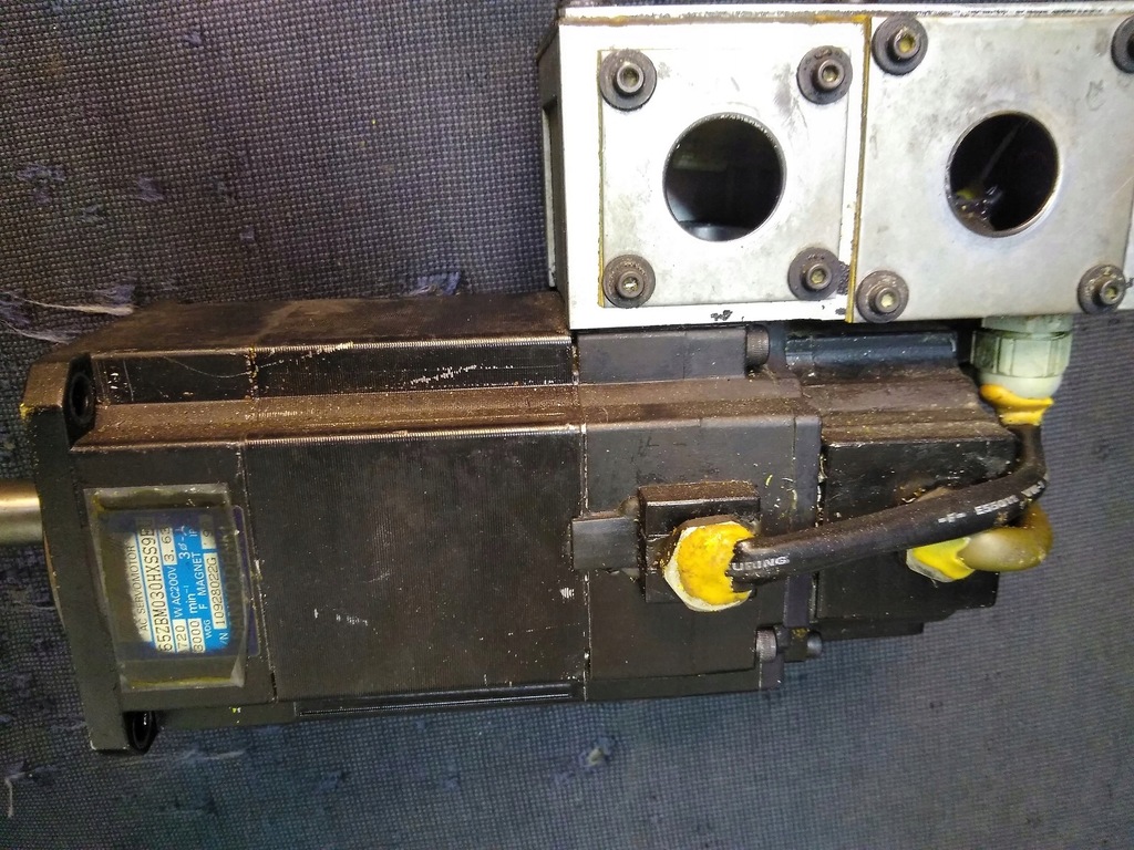 sanyo denki servo 65ZBM030HXSS9eu