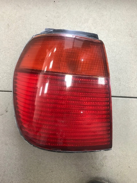 Nissan Primera P11 Lampa Tylna Lewa Kombi - 7514805248 - Oficjalne Archiwum Allegro