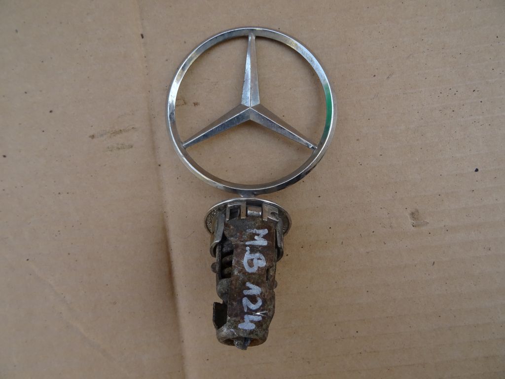 Mercedes W124 celownik gwiazda znaczek emblemat