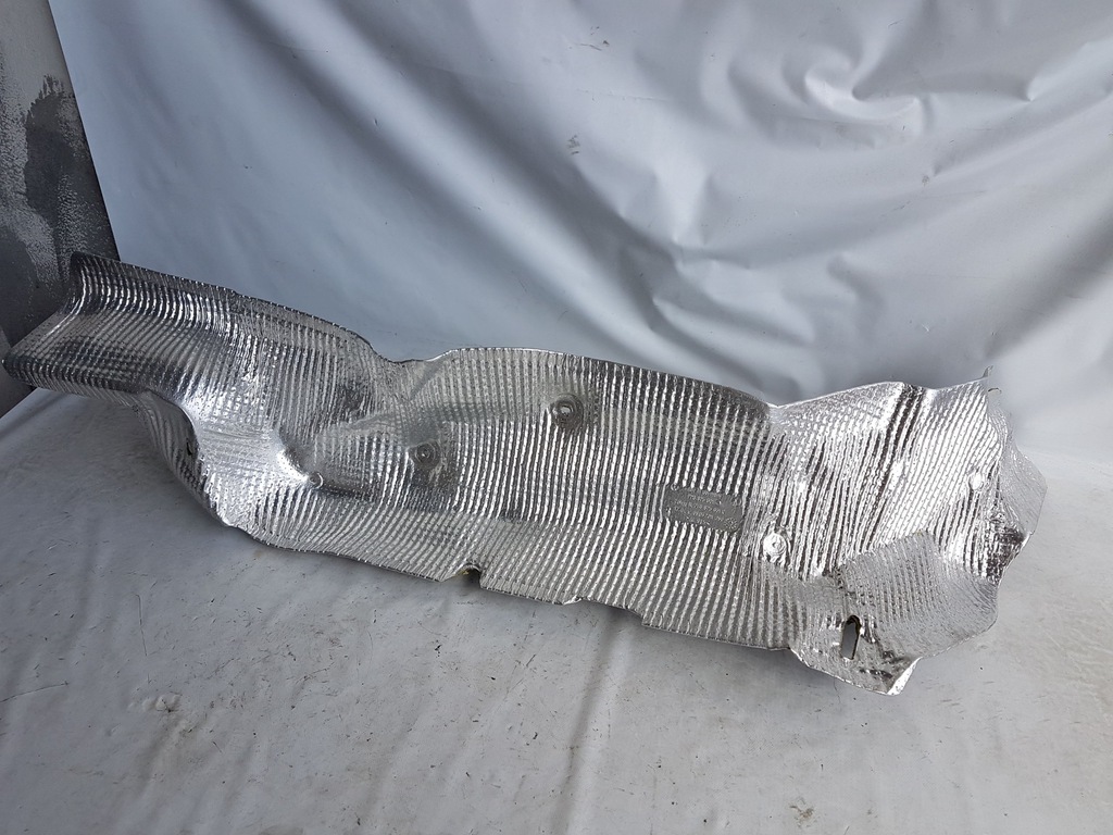 OSŁONA TERMICZNA PODWOZIA VW TOUAREG 7P 7P6825661
