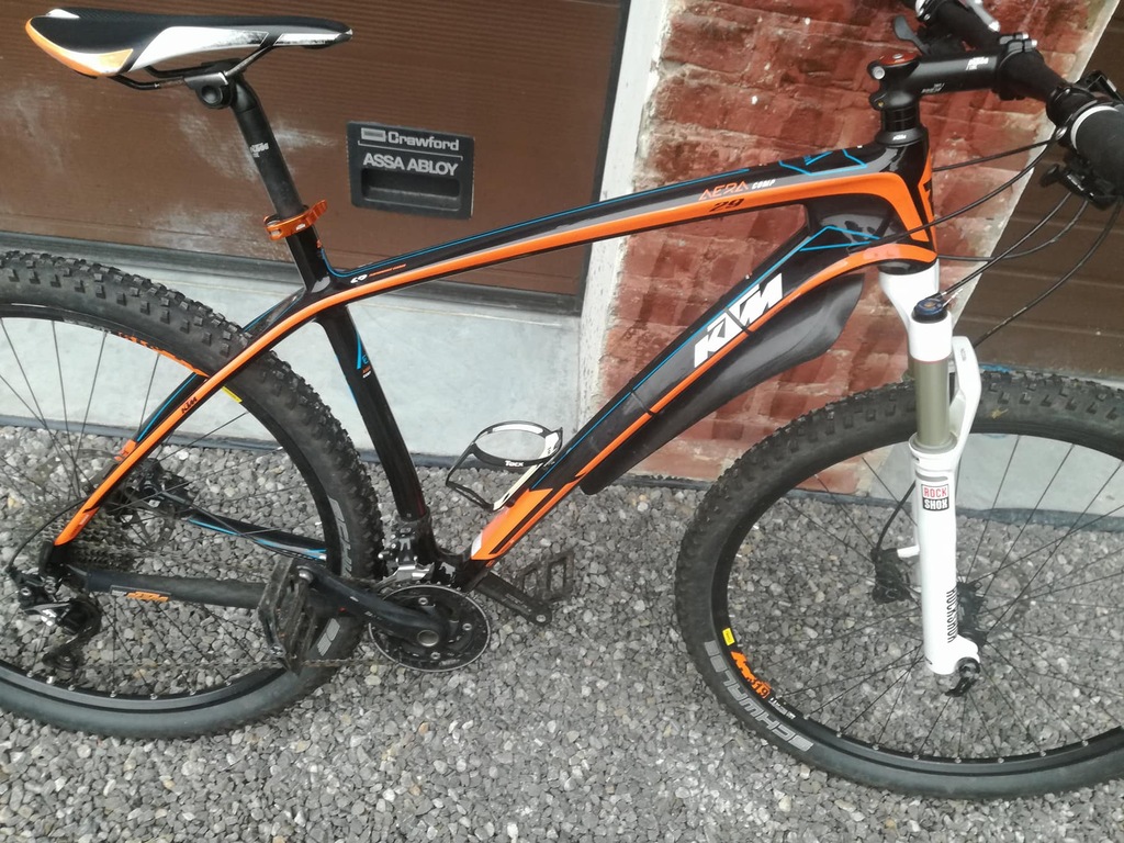 ktm aera carbon 29