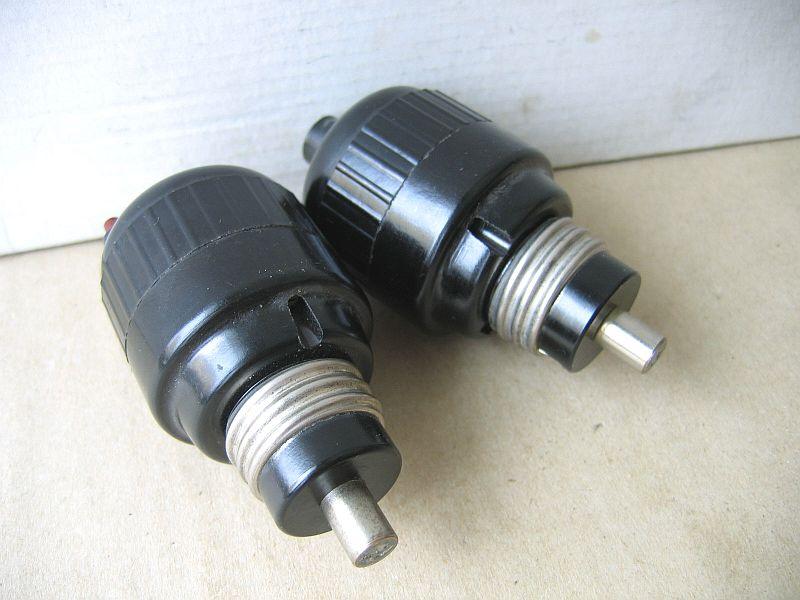 Dwa BEZPIECZNIKI Automatyczne 6A = MADE in POLAND