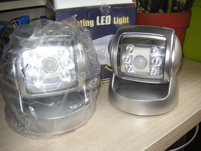Lampy zewnętrzne LED z czujnikiem ruchu komplet.