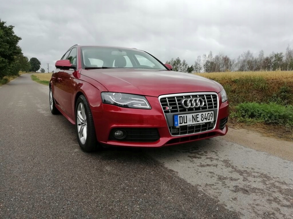 Audi A4 B8 2.0 TDI 143KM 2011r BORDOWY !!!!!!!