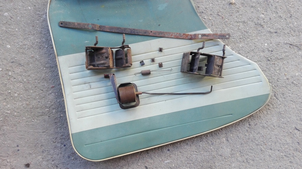 VW Garbus termostat kompletny