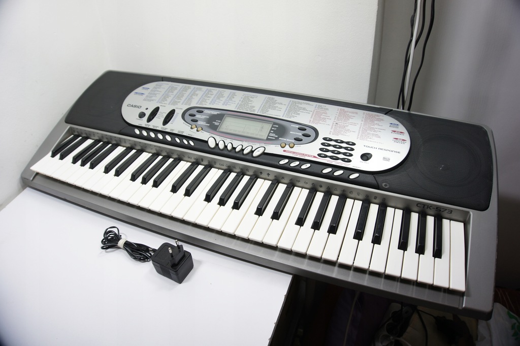 Casio CTK incredible 573 Keyboard