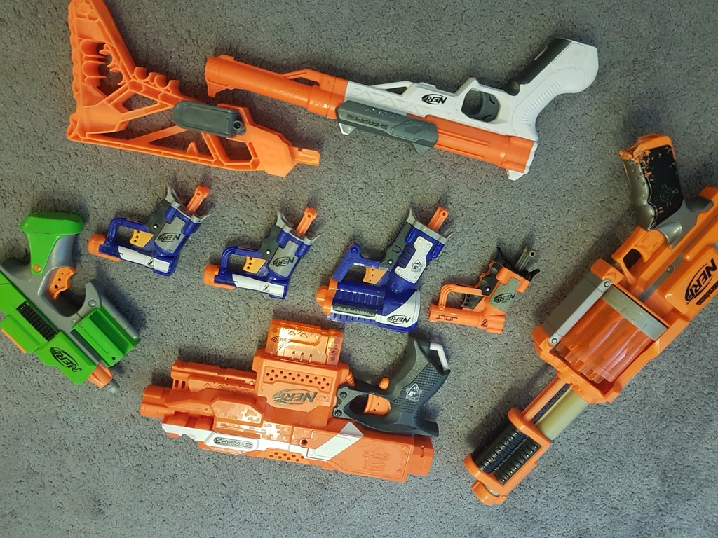  ZESTAW PISTOLETY NERF + pistolet duży GRATIS !!!!
