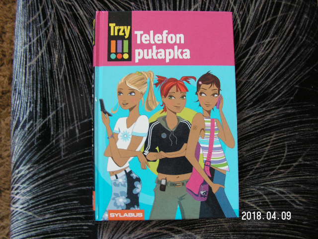 Telefon pułapka - Maja von Vogel, Trzy wykrzykniki