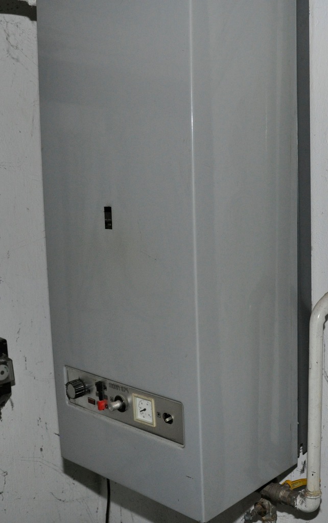 piec gazowy MORA 674