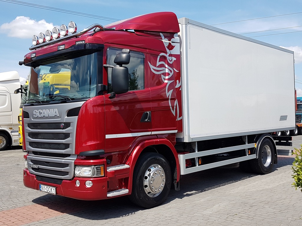 SCANIA G250 IZOTERMA DMC18ton FULL OPCJA WYSTAWOWA