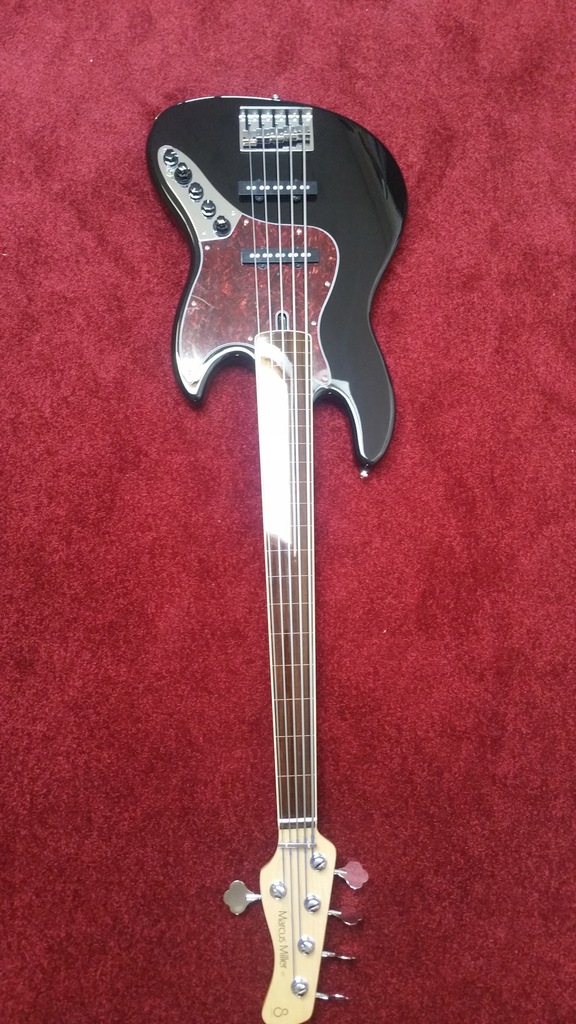 Gitara basowa Marcus Miller Sire v7 Fretless bass