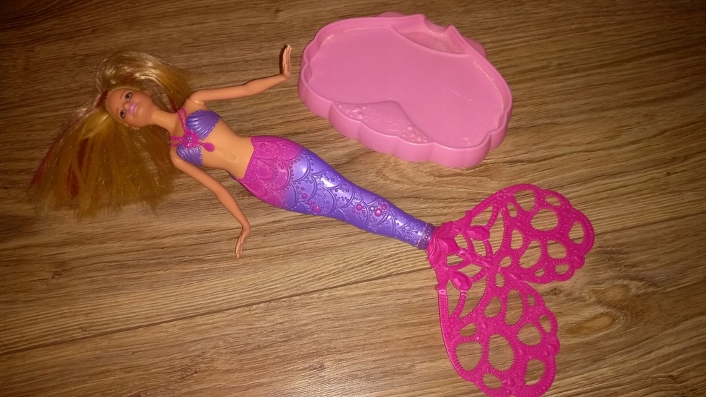 Lalka Barbie syrenka pływająca bańki z ogona