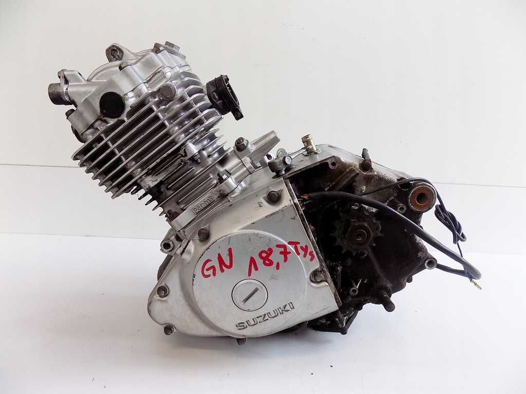 SUZUKI GN 125 SILNIK SPRAWNY