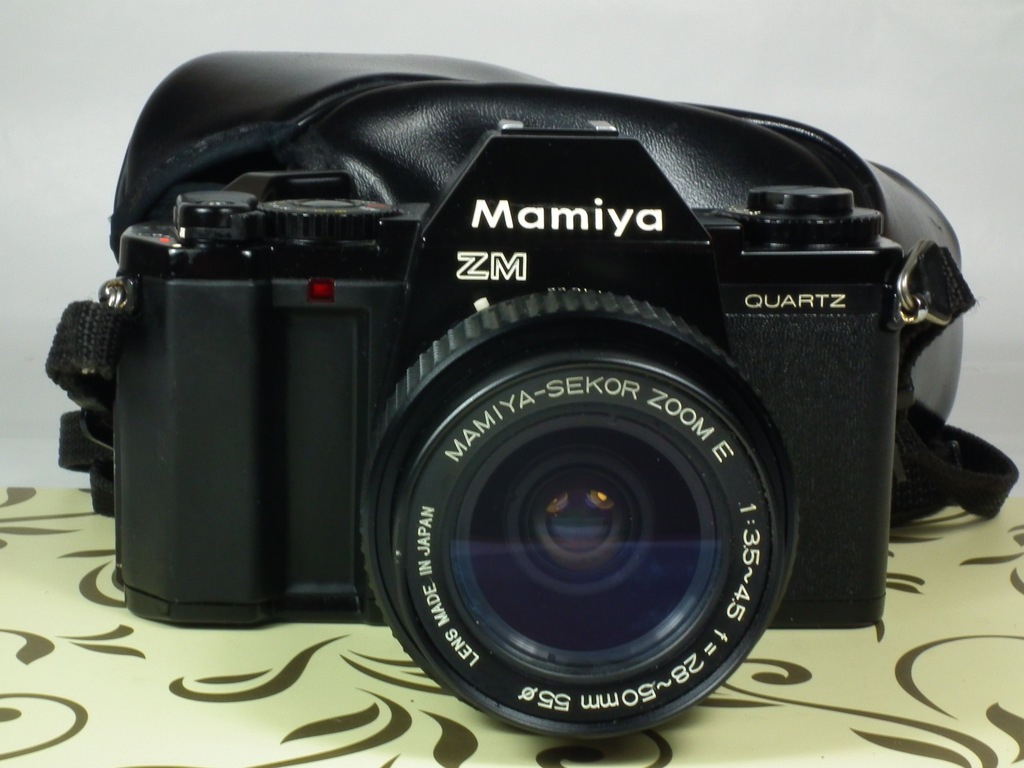 Mamiya ZM Quartz +Mamiya-Sekor E 3,5-4,5/28-50mm