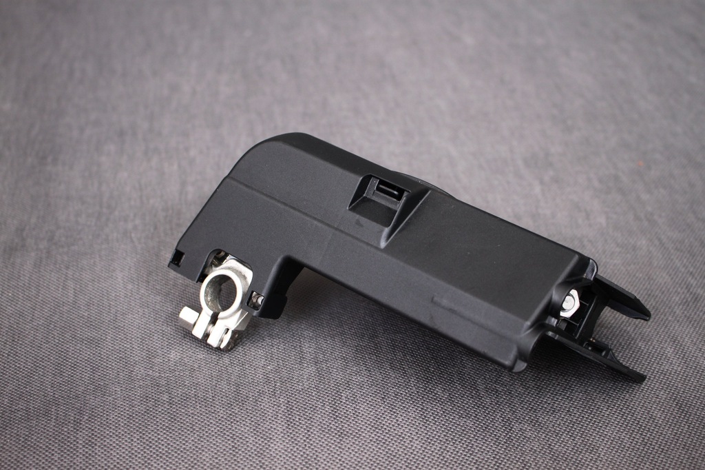 AUDI A4 B9 KLEMA PIROTECHNICZNA 8W0915459E 16^