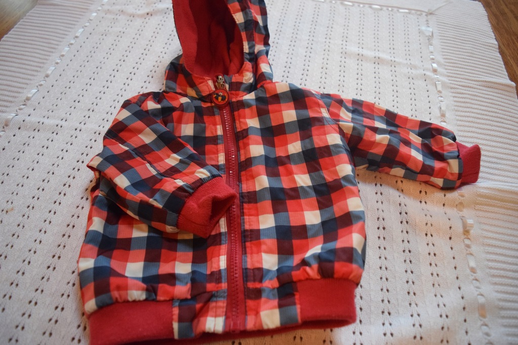 Ubranka dziecięce (56cm) 2-4M kurtka ocieplana 62