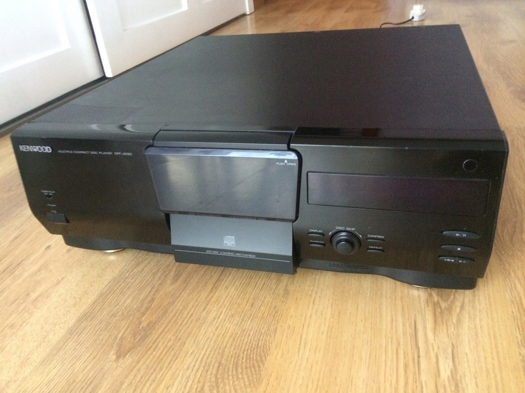 Odtwarzacz CD - 200 płyt KENWOOD DPF-J5020