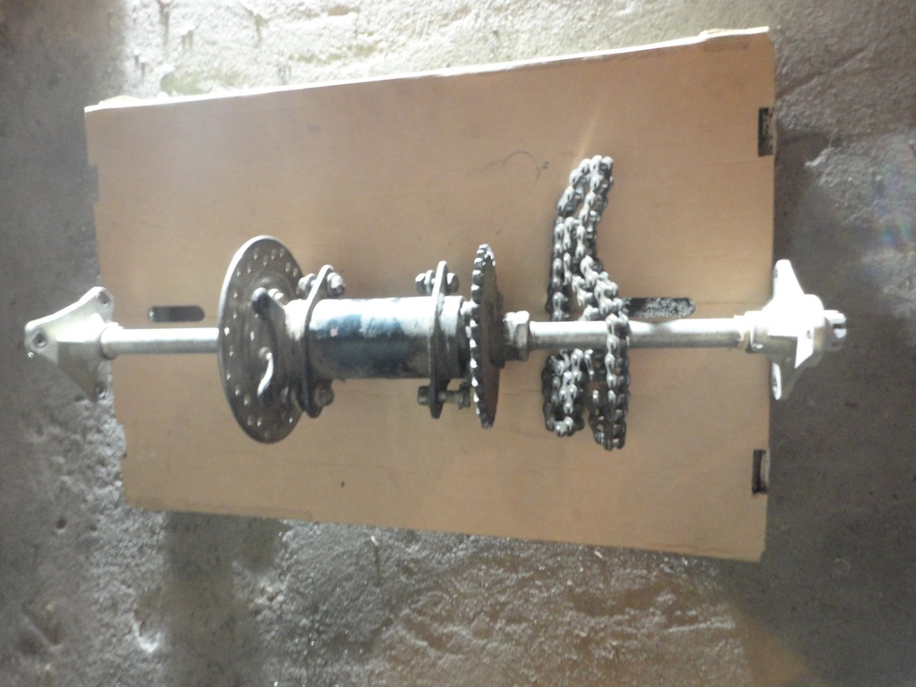 Os tylna quad 110/125 Atv Bashan Komplet 50 72tyl