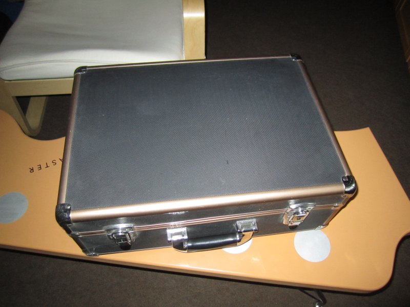 Hasselblad 500 C/M 1000 case, pryzmat TTL, filtry