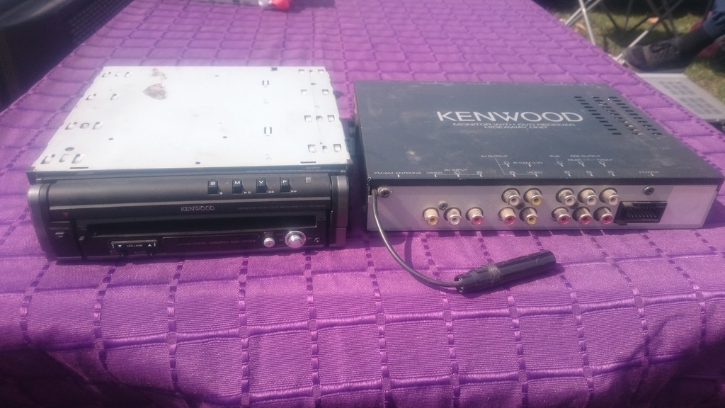 Zestaw DVD i procesor dźwiękowy Kenwood KVT-627DVD