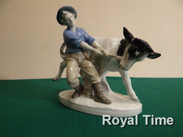 Figurka porcelana niemiecka Pasterz i krowa/byk