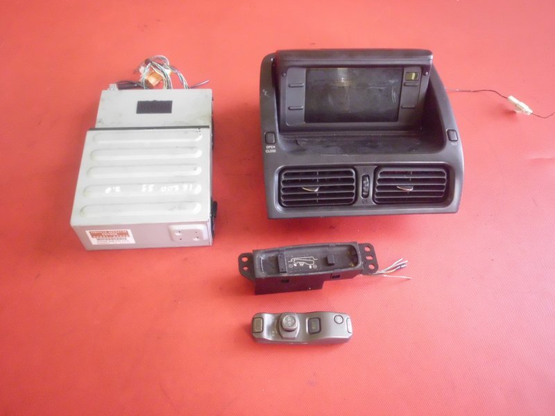 NAWIGACJA GPS WYSWIETLACZ KPL LEXUS IS200 I 99r