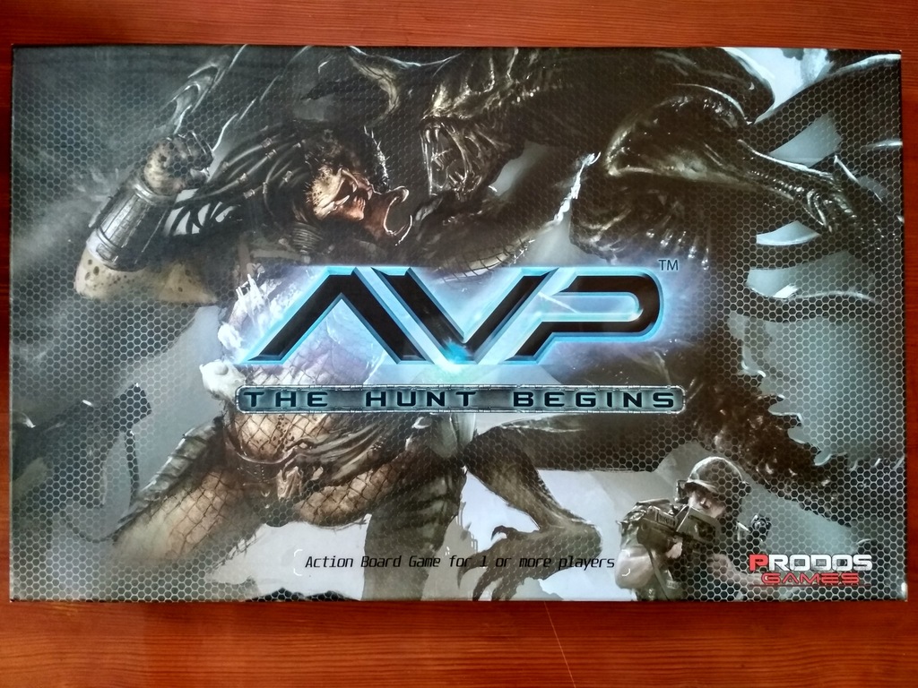 Alien vs Predator AVP : The Hunt Begins