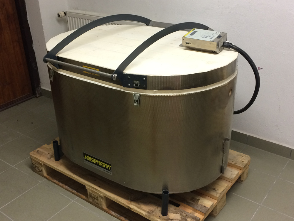 Piec do ceramiki Nabertherm TOP 220 + sterownik