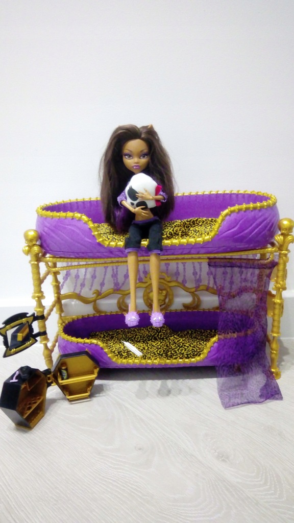 Lalka Monster High Clawdeen Wolf z Łóżkiem
