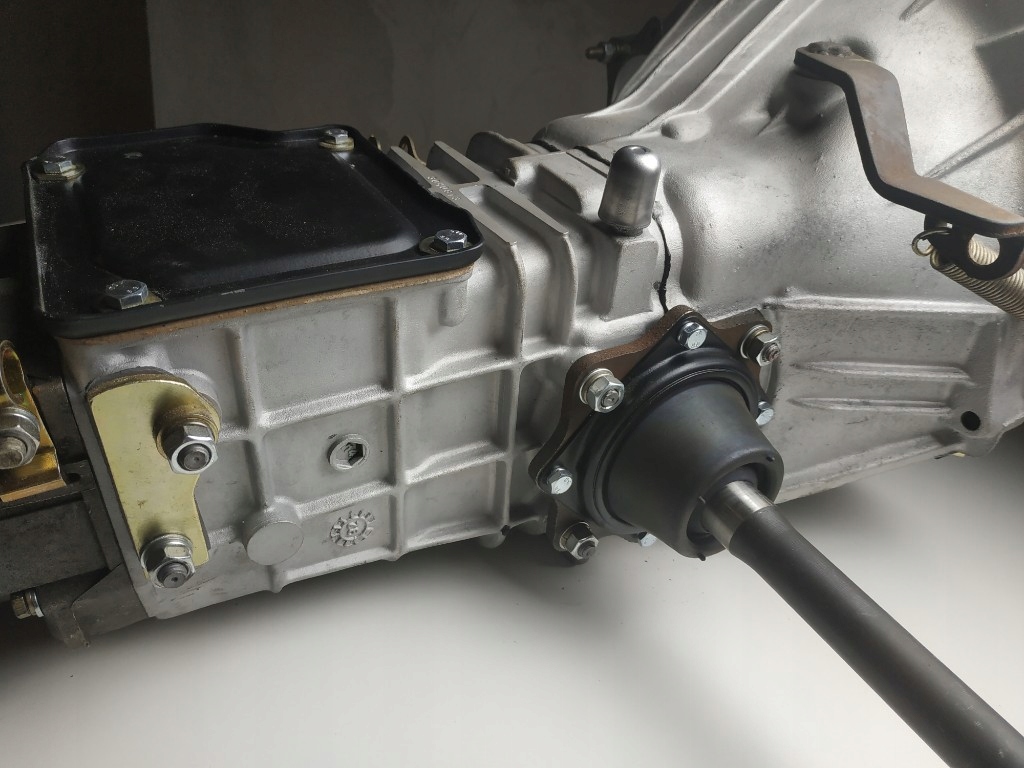 Nowa skrzynia biegów Fiat 126p 126 ideał