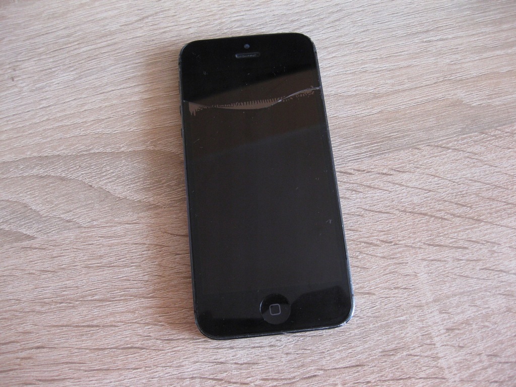 Apple iPhone 5 16GB nie uruchamia się